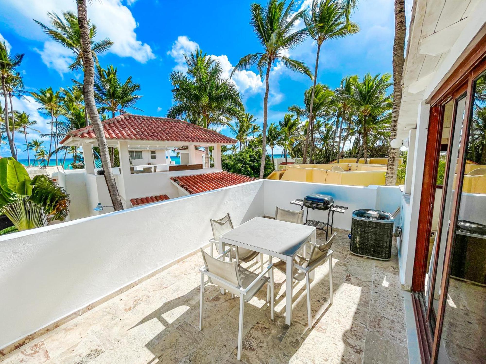 Caribbean Paradise Ocean Breeze Hotel With View Los Corales Bbq Wifi Beach Club & Spa Punta Cana Bagian luar foto