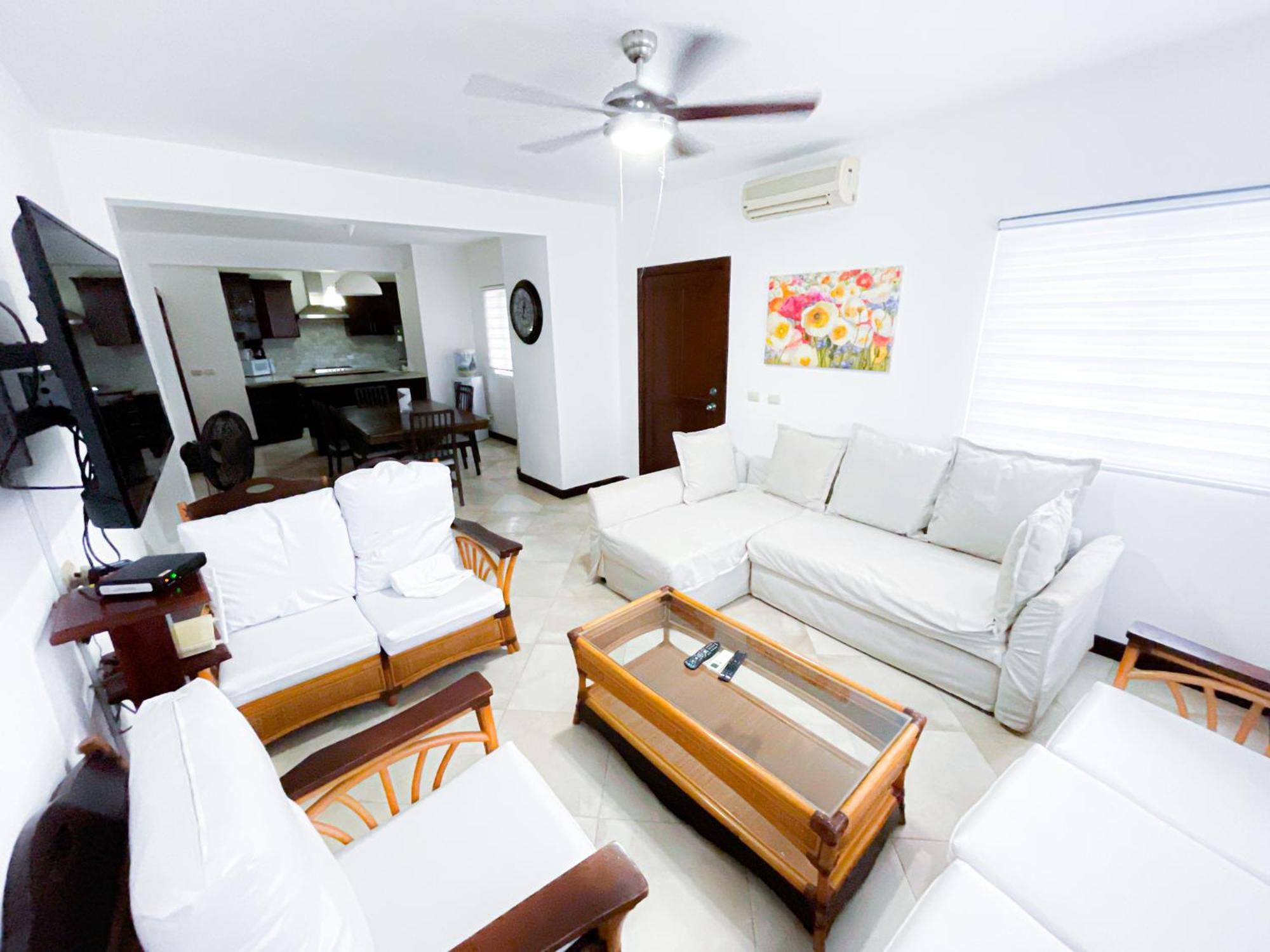 Caribbean Paradise Ocean Breeze Hotel With View Los Corales Bbq Wifi Beach Club & Spa Punta Cana Bagian luar foto
