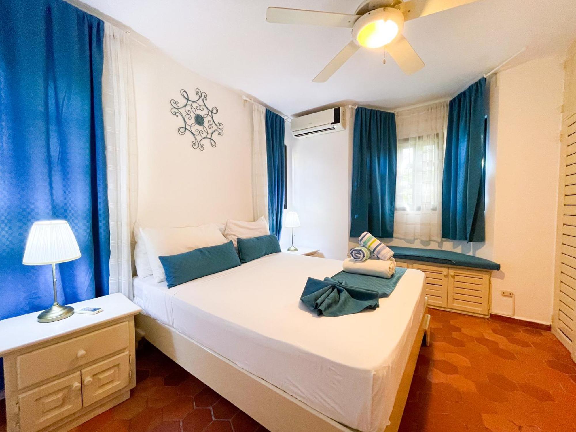 Caribbean Paradise Ocean Breeze Hotel With View Los Corales Bbq Wifi Beach Club & Spa Punta Cana Bagian luar foto