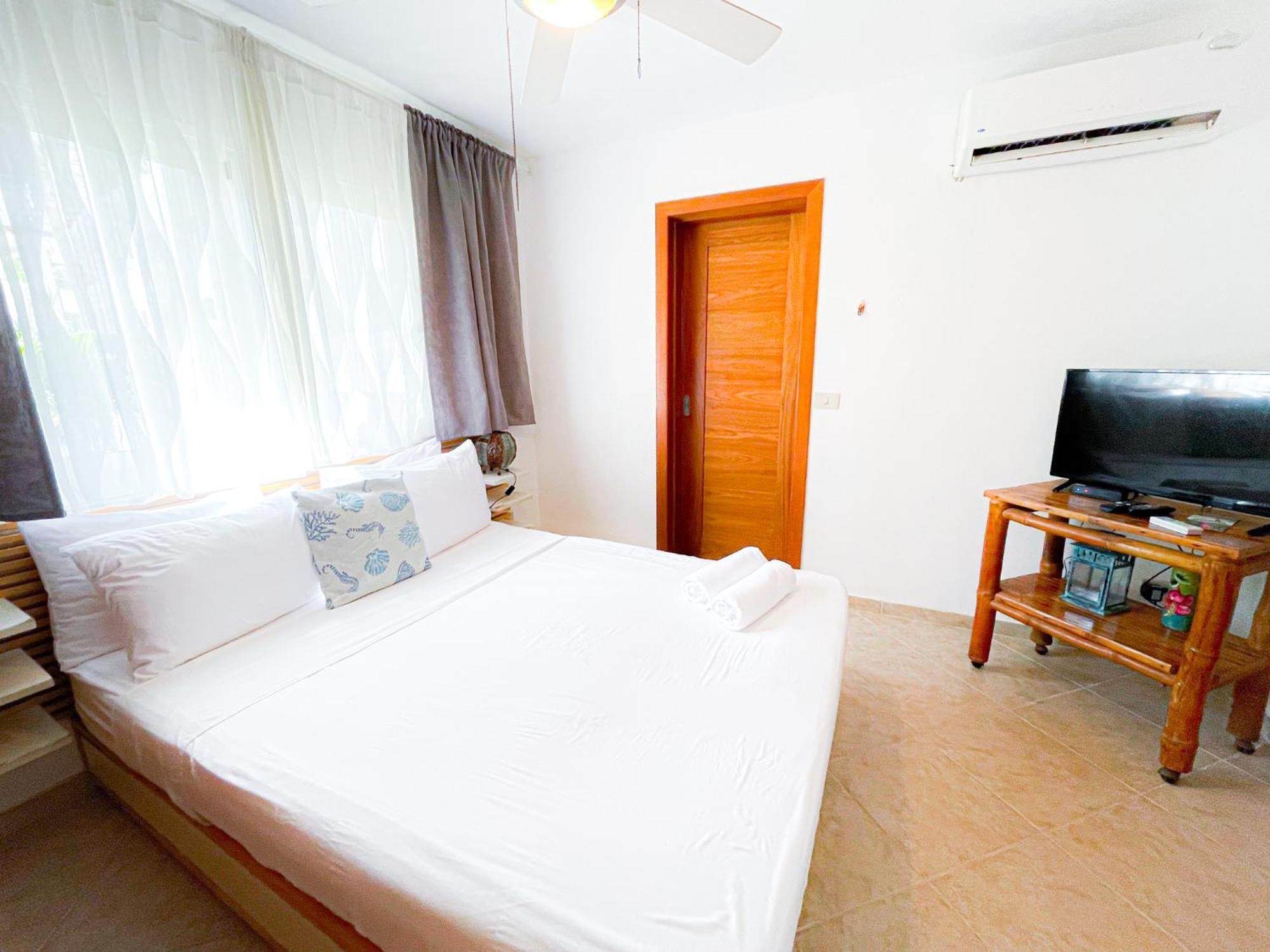 Caribbean Paradise Ocean Breeze Hotel With View Los Corales Bbq Wifi Beach Club & Spa Punta Cana Bagian luar foto